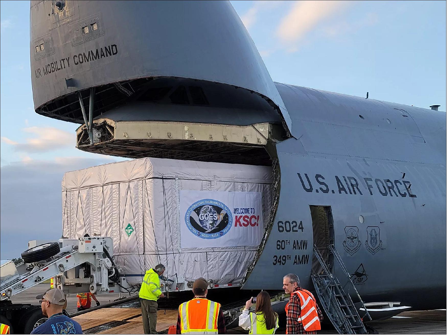 Figure 9: The GOES-T satellite is being unloaded from the C-5 Super Galaxy cargo jet that flew it to the Kennedy Space Center in Florida on Nov. 10, 2021 (image credit: Dan Lindsey)