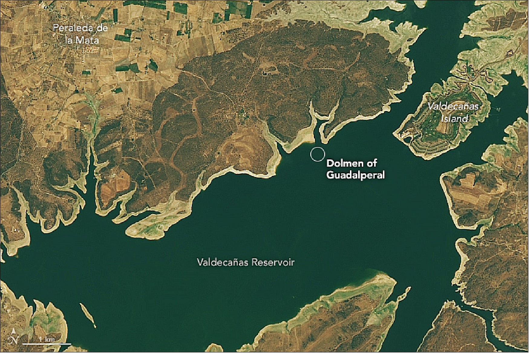 Figure 33: OLI on Landsat-8 acquired this image of the Valdecañas Reservoir on 24 July 2013 (image credit: NASA Earth Observatory, image by Lauren Dauphin, using Landsat data from the U.S. Geological Survey, story by Kasha Patel)