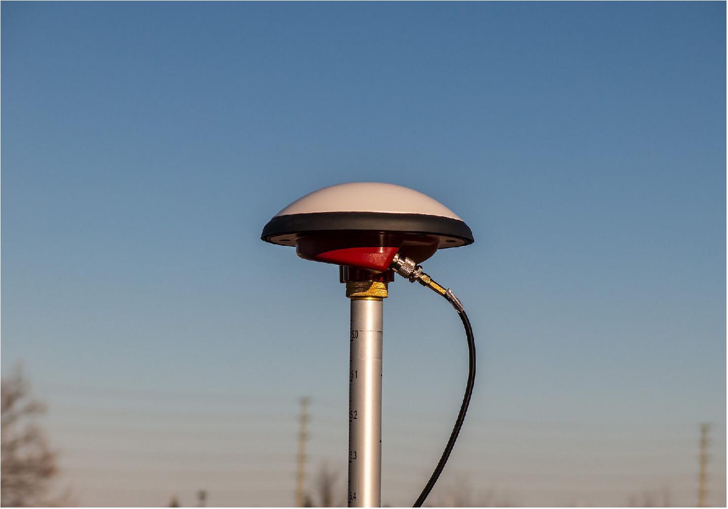 Figure 1: VeroStar antenna. Tallysman's new ESA-supported wide-bandwidth satnav antenna has been designed receive both satellite and augmentation signals from anywhere in the sky, even down to just a couple of degrees above the horizon (image credit: Tallysman)