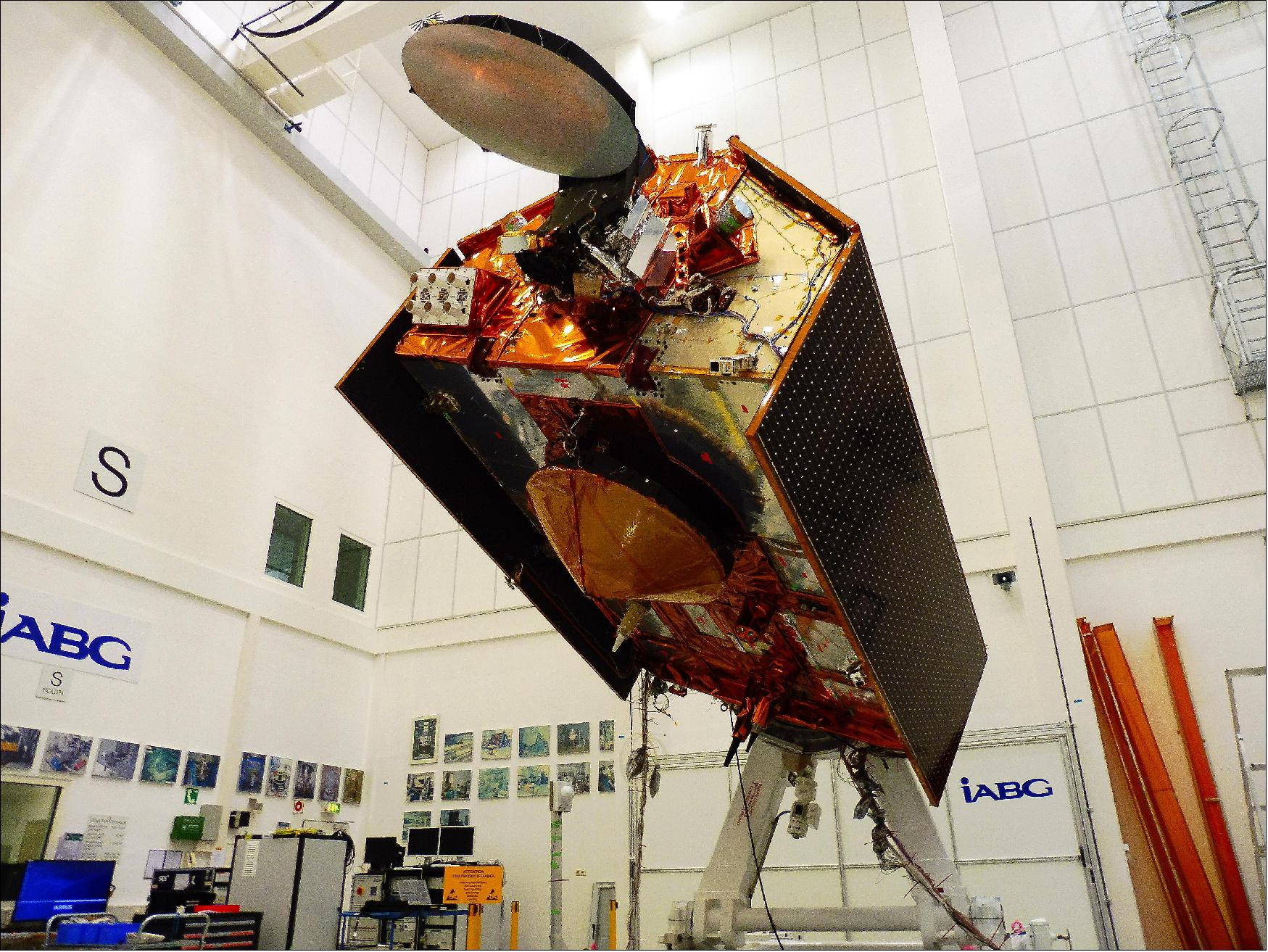 Figure 70: The Jason-CS/Sentinel-6 mission that will track sea level rise, one of the clearest signs of global warming, for the next 10 years. Sentinel-6A, the first of the mission's two satellites, is shown in its clean room in Germany and is scheduled to launch in November 2020 (image credit: IABG)