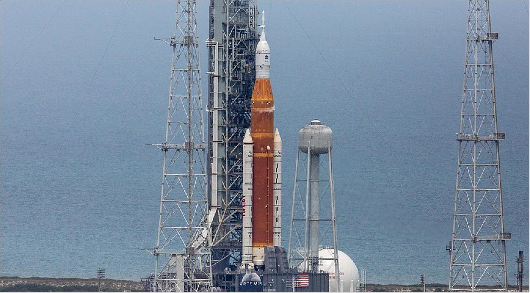 Figure 6: The Space Launch System during a third attempt at a wet dress rehearsal April 14, which was halted after a hydrogen leak was found during loading of the core stage (image credit: NASA, Ben Smegelsky )