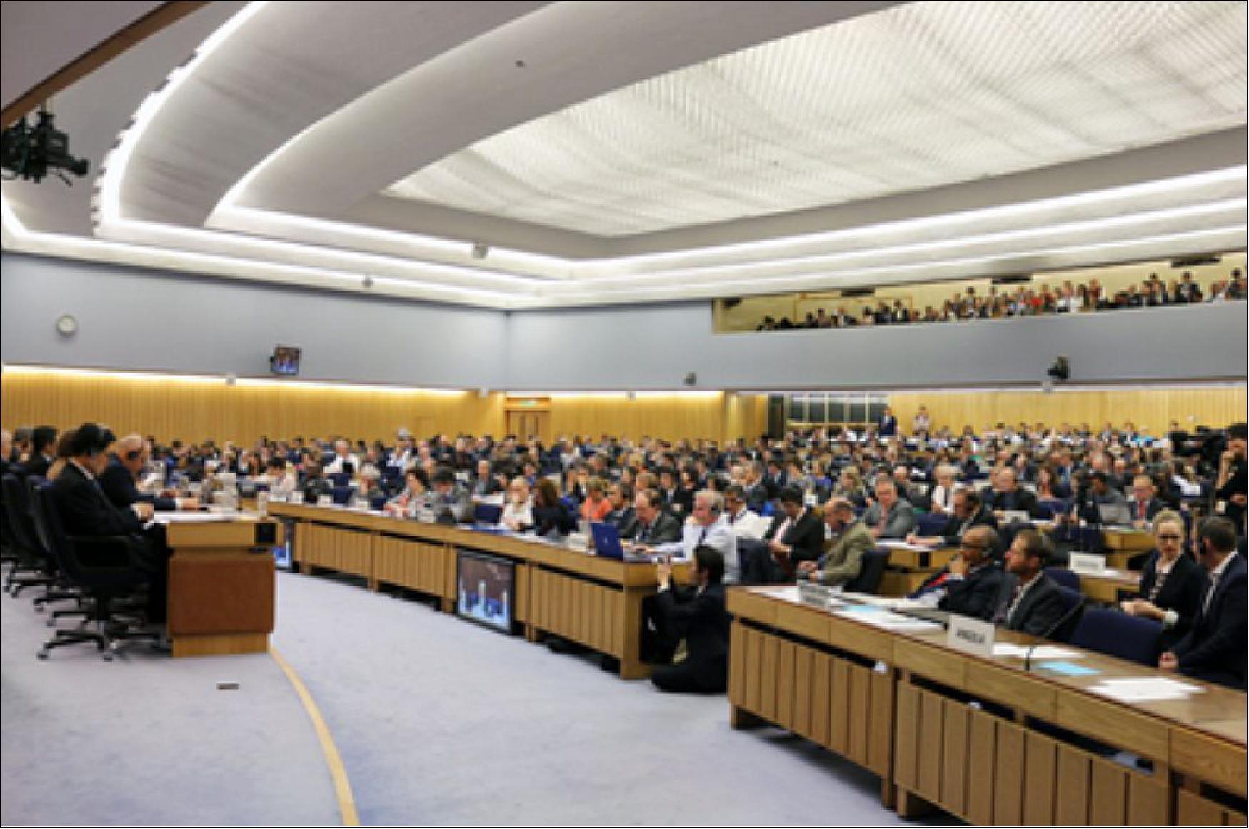 Figure 150: The initial GHG strategy was adopted by IMO’s Marine Environment Protection Committee (MEPC), during its 72nd session at IMO Headquarters in London, United Kingdom. The meeting was attended by more than 100 IMO Member States (image credit: IMO)