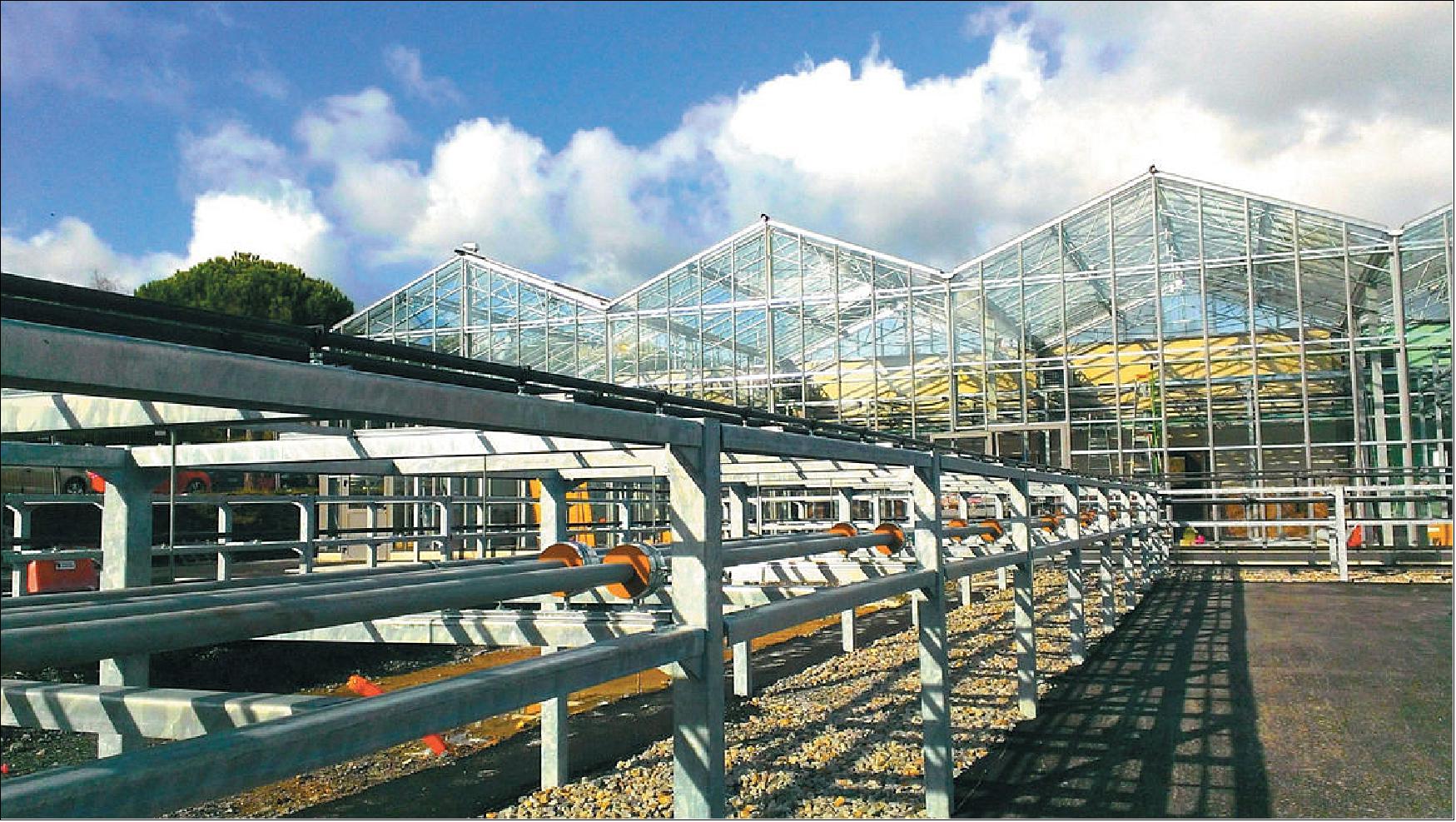 Figure 98: The AlgoSolis facility is offering researchers and industry an opportunity to experiment with microalgae on larger scales than before. Based in Saint-Nazaire, France, the site is a stepping stone to industrial production of algae-based products (image credit: Université de Nantes) 115)
