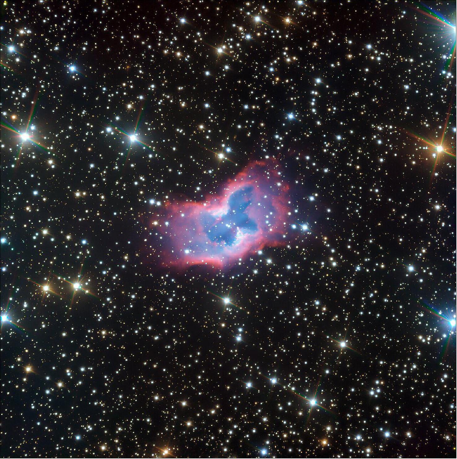 Figure 32: This highly detailed image of the fantastic NGC 2899 planetary nebula was captured using the FORS instrument on ESO’s VLT (Very Large Telescope) in northern Chile. This object has never before been imaged in such striking detail, with even the faint outer edges of the planetary nebula glowing over the background stars (image credit: ESO)